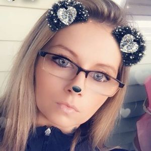 Meet your Posher, Monica